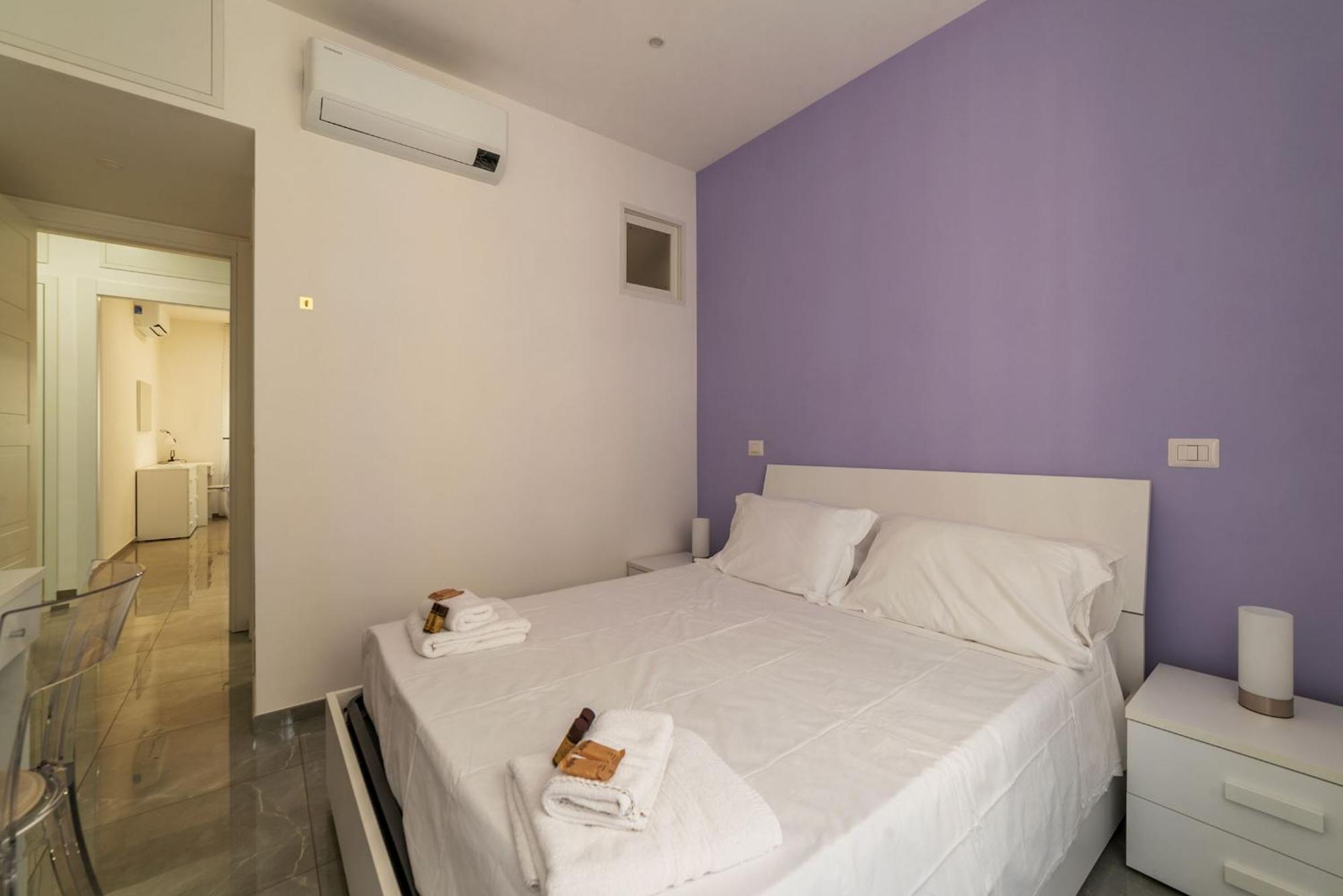 Апартаменты Joivy Delightful 3-Bed Flat With Balcony Рим Экстерьер фото